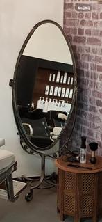 Ovale staande spiegel, Huis en Inrichting, Woonaccessoires | Spiegels, Ophalen of Verzenden, Zo goed als nieuw, 75 tot 100 cm