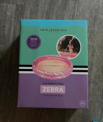 Swim essentials zwembad beschikbaar voor biedingen