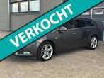 Opel Insignia Sports Tourer 1.6 T Cosmo NAVI - LED - TREKHAA, Euro 5, Gebruikt, Leder en Stof, Origineel Nederlands