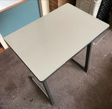 Authentiek Schoolbankje - Origineel & Goed! beschikbaar voor biedingen