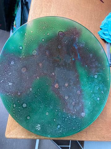 Groene glazen design fruit schaal ca 41 cm beschikbaar voor biedingen