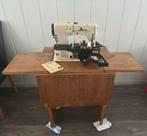 Naaimachine Bernina met tafel en diverse accessoires, Antiek en Kunst, Antiek | Naaimachines, Ophalen of Verzenden