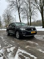 Volkswagen T-Roc 2.0 TSI 4Motion PANO stuurverwarming beats, Auto's, Volkswagen, Automaat, 15 km/l, 1984 cc, Zwart