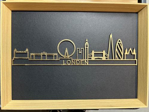 Skyline Londen in frame, Antiek en Kunst, Kunst | Beelden en Houtsnijwerken, Verzenden