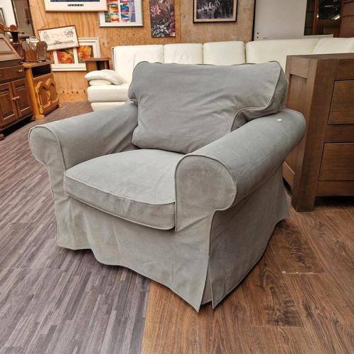 Nu 25 % korting. Zee groene stoel in perfecte staat, Huis en Inrichting, Banken | Sofa's en Chaises Longues, Zo goed als nieuw