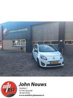 Renault Twingo 1.2-16V Dynamique, Auto's, Renault, Voorwielaandrijving, Twingo, Gebruikt, Zwart
