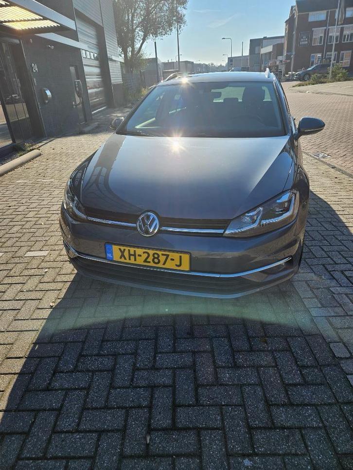 Volkswagen Golf Variant 1.0 TSI 115pk 7-DSG 2019 Grijs, Auto's, Volkswagen, Particulier, Golf Variant, 360° camera, ABS, Achteruitrijcamera