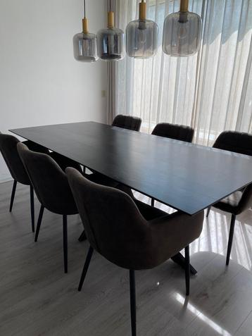 Eettafel met 6 stoelen