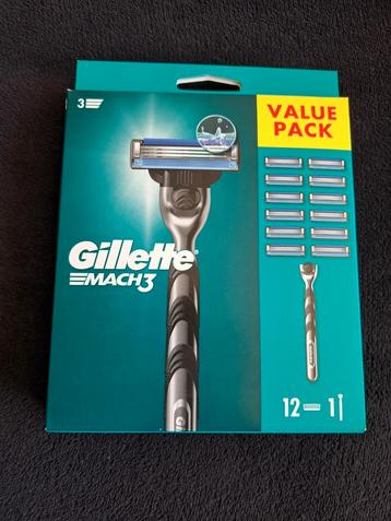 Gilette Mach3 12 mesjes plus houder 26 euro beschikbaar voor biedingen