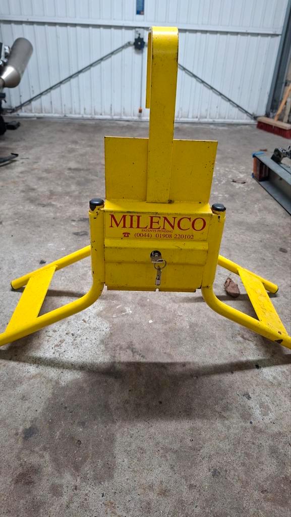 Milenco Wielklem - Beveilig uw voertuig!, Auto diversen, Anti-diefstal, Gebruikt, Ophalen