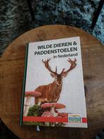 Wilde Dieren & Paddenstoelen in Nederland - Natuurboek, Boeken, Ophalen of Verzenden, Zo goed als nieuw, Natuur algemeen, Onbekend