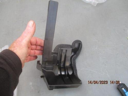 TOYOTA YARIS 1.5 Hybride Radiator beschermplaat rechts, Auto-onderdelen, Motor en Toebehoren, Toyota, Nieuw, Ophalen of Verzenden