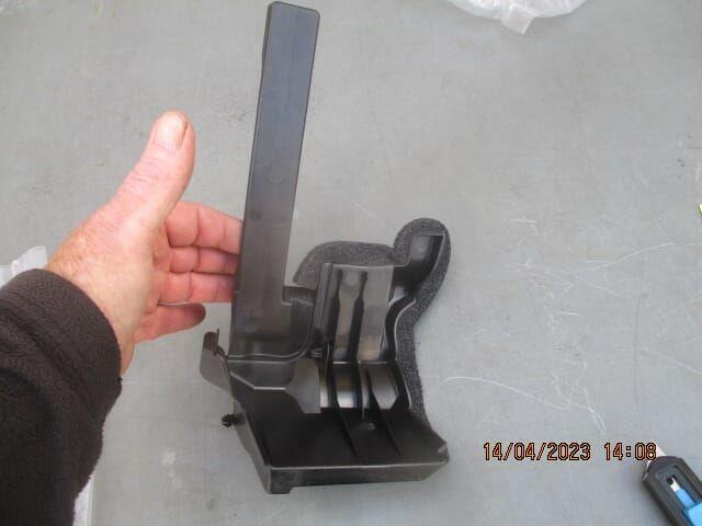 TOYOTA YARIS 1.5 Hybride Radiator beschermplaat rechts, Auto-onderdelen, Motor en Toebehoren, Toyota, Nieuw, Ophalen of Verzenden