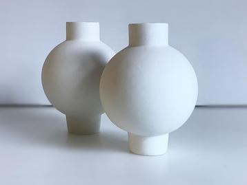 Storefactory Scandinavia Vik design vaasjes, wit porselein beschikbaar voor biedingen