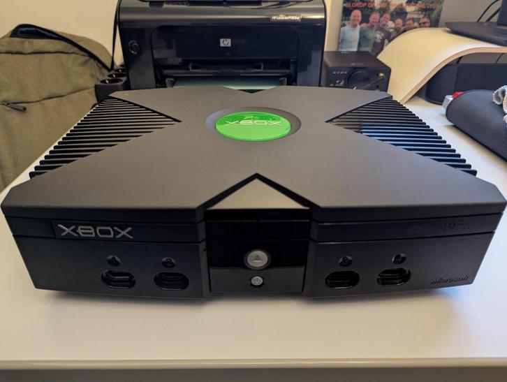 Original Xbox incl. 2 controllers en kabels DEFECT (FRAG), Spelcomputers en Games, Spelcomputers | Xbox Original, Niet werkend