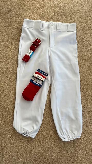 Honkbalbroek wit heren maat L nieuw met riem en sokken beschikbaar voor biedingen