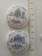 2 Britse Vintage pin badges.1970s. Humberside Police Force., Ophalen of Verzenden, Gebruikt, Overige onderwerpen, Speldje of Pin