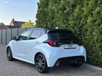 Toyota Yaris 1.5 Hybrid GR Sport Panorama CarPlay, 450 kg, Gebruikt, Zwart, 1490 cc