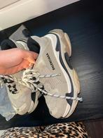 Balenciaga triple S, Kleding | Dames, Schoenen, Balenciaga, Beige, Ophalen of Verzenden, Sneakers of Gympen