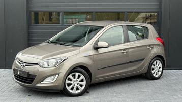 Hyundai I20 1.2i i-Deal Airco|Cruise|Trekhaak beschikbaar voor biedingen