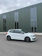 Betrouwbare en nette volkswagen Polo 1.4 TDI 2014, Auto's, Navigatiesysteem, Stof, Zwart, Wit