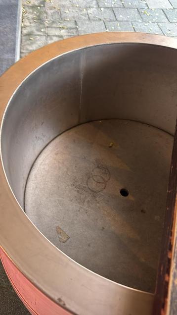 Wijn Ton met Waterbak - Houd je wijn koel! beschikbaar voor biedingen