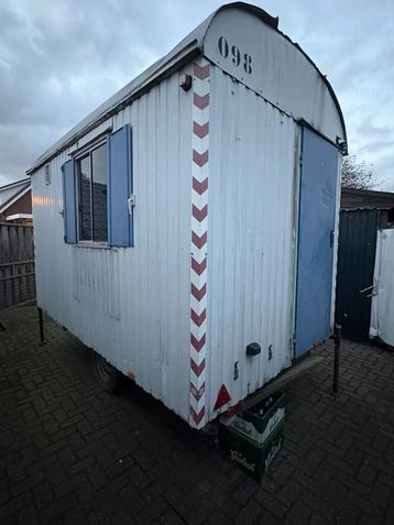 Opknap schaftkeet beschikbaar voor biedingen