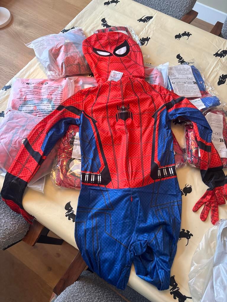 11 Spider-Man pakken kinderen - Verkleedfeest partij, Kinderen en Baby's, Carnavalskleding en Verkleedspullen, Ophalen of Verzenden