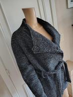 Nette winter jas van naf naf met bijhorende ceintuur, Kleding | Dames, Verzenden, Zo goed als nieuw, Maat 38/40 (M)