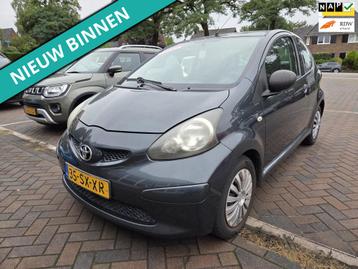 Toyota Aygo 1.0-12V Ambiance LEUKE AUTO RIJDT EN SCHAKELT GO beschikbaar voor biedingen