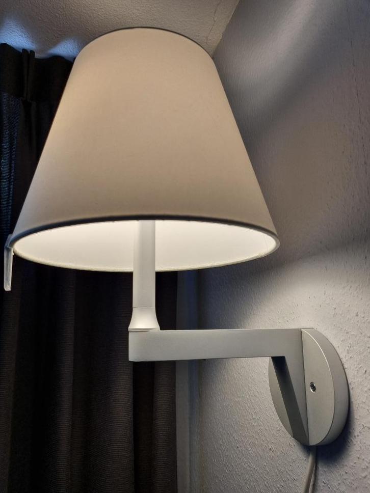 ARTEMIDE Melampo Parete - Wandlampen, Huis en Inrichting, Lampen | Wandlampen, Gebruikt, Metaal, Ophalen of Verzenden