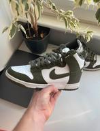 Nike Dunk High Retro White Cargo Kahki Green EU 42.5 / US 9, Kleding | Heren, Schoenen, Nike, Ophalen of Verzenden, Sneakers of Gympen