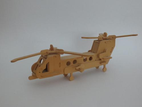 Houten Helicopter, afm: 23,5 x 7,5 x 10 cm, gemonteerd izgst, Hobby en Vrije tijd, Overige Hobby en Vrije tijd, Gebruikt, Ophalen of Verzenden