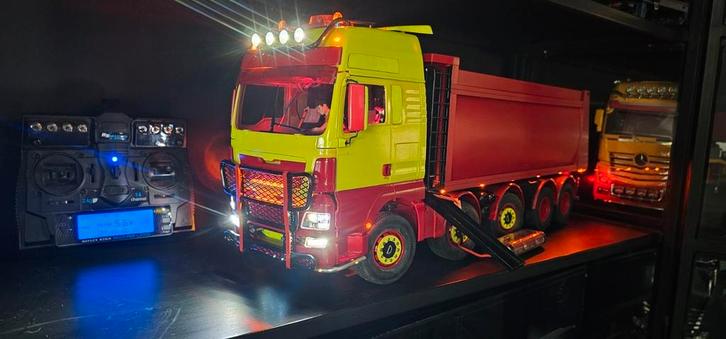 Tamiya Man 5-asser kipper..., Hobby en Vrije tijd, Modelbouw | Radiografisch | Auto's, Zo goed als nieuw, Auto onroad, Elektro