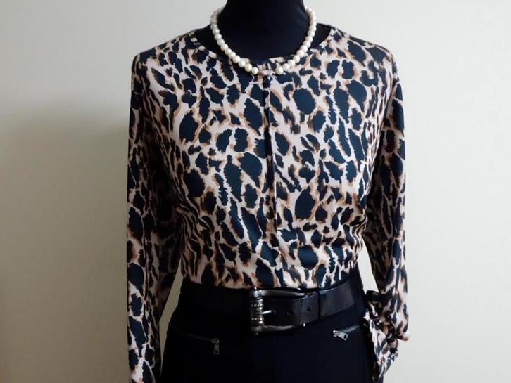 Nieuwe In Shape top maat 42, Kleding | Dames, Tops, Nieuw, Maat 42/44 (L), Overige kleuren, Lange mouw, Ophalen of Verzenden