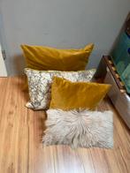 Kussens okergeel, Ophalen, Zo goed als nieuw, Geel, Vierkant