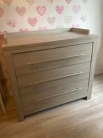 Mooie Commode met 3 ruime lades, grijs eiken, Kinderen en Baby's, Kinderkamer | Commodes en Kasten, Ophalen, 50 tot 70 cm, Opstaande rand