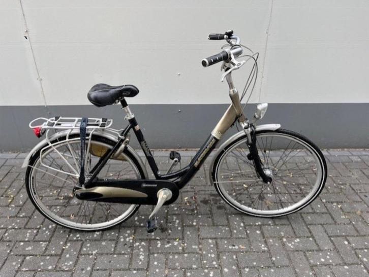 Batavus Weekend 8 versnellingen met naafdynamo, Fietsen en Brommers, Fietsen | Dames | Damesfietsen, Zo goed als nieuw, Batavus