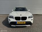 BMW X1 xDrive28i Executive | Xenon | Leer | Stoelverwarming, Auto's, BMW, Euro 5, Gebruikt, 2000 kg, Wit