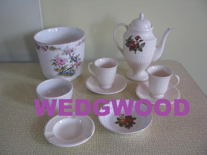 Bloempot * koffiepot * asbak * 2 x schaal * 2 x kop+schotel, Huis en Inrichting, Keuken | Servies, Zo goed als nieuw, Overige typen