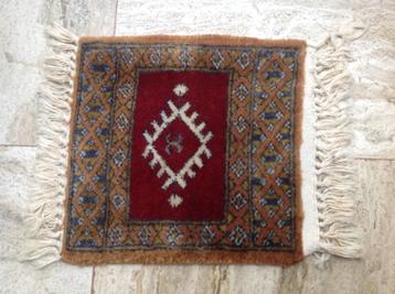 Vintage Perzisch kleedje 2 persjes 30cmx30cm klein persje beschikbaar voor biedingen