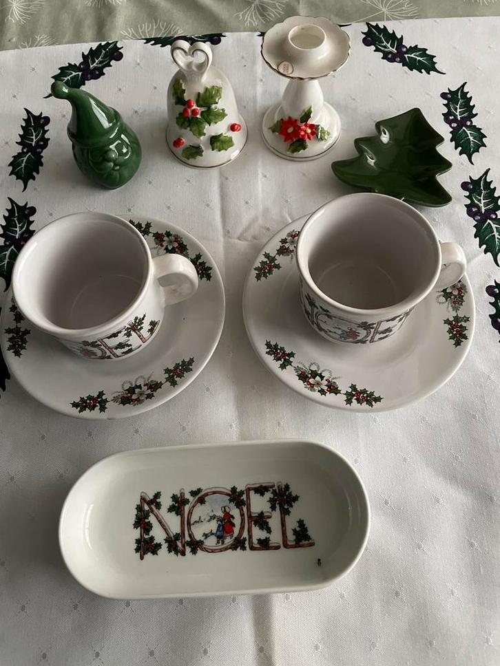 Restant kerstservies zie op foto’s, Diversen, Kerst, Zo goed als nieuw, Ophalen of Verzenden