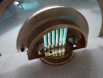 Hollywood Regency lamp messing en gehard glas 1970 beschikbaar voor biedingen