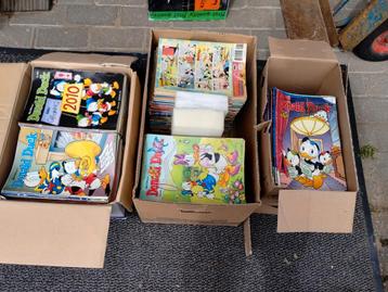 Heel veel donald ducks ruim 920 stuks, alles vanaf 2000 beschikbaar voor biedingen