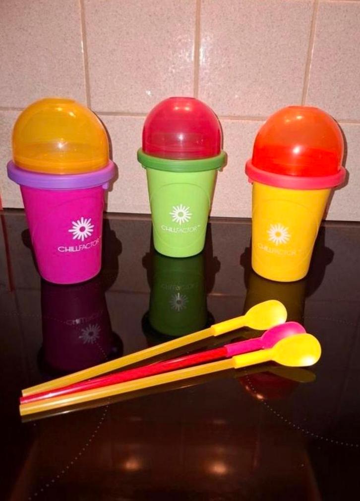 ChillFactor Slushy Maker Set, bekers, rietjes, Kinderen en Baby's, Speelgoed | Educatief en Creatief, Zo goed als nieuw, Ontdekken