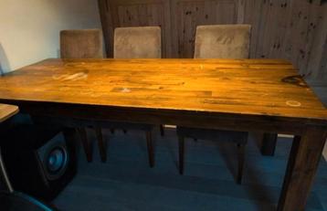 ZSM weg! Eettafel + 6 stoelen, 6-8 persoons beschikbaar voor biedingen