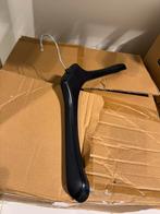 Dikke brede kledinghangers garderobbe hangers, Kleding | Dames, Kledinghangers, Ophalen of Verzenden, Zo goed als nieuw