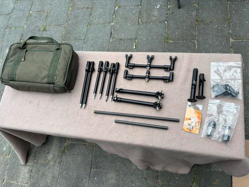 Jac micro / nano pod rodpod 3 rod TOPSTAAT incl stage stands, Watersport en Boten, Hengelsport | Karpervissen, Gebruikt, Overige typen