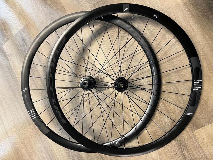 Fulcrum Racing 818 Disc wielset, Fietsen en Brommers, Fietsonderdelen, Zo goed als nieuw, Racefiets, Wiel, Ophalen of Verzenden