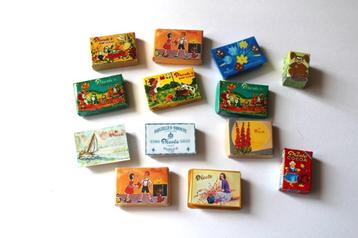 Droste doosjes voor het poppenhuis beschikbaar voor biedingen